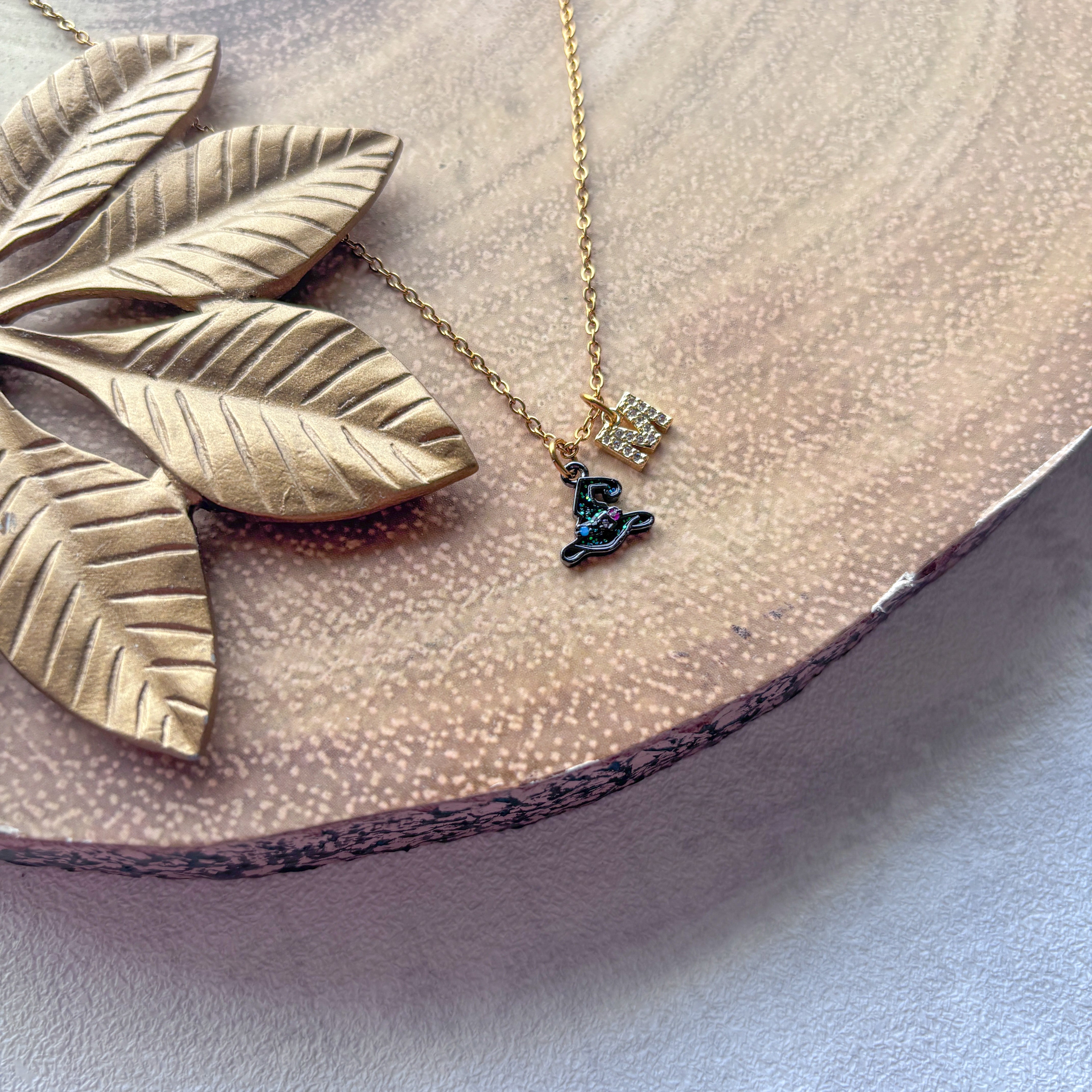 Black Glitter Witch Hat Necklace – Personalised Halloween Jewellery