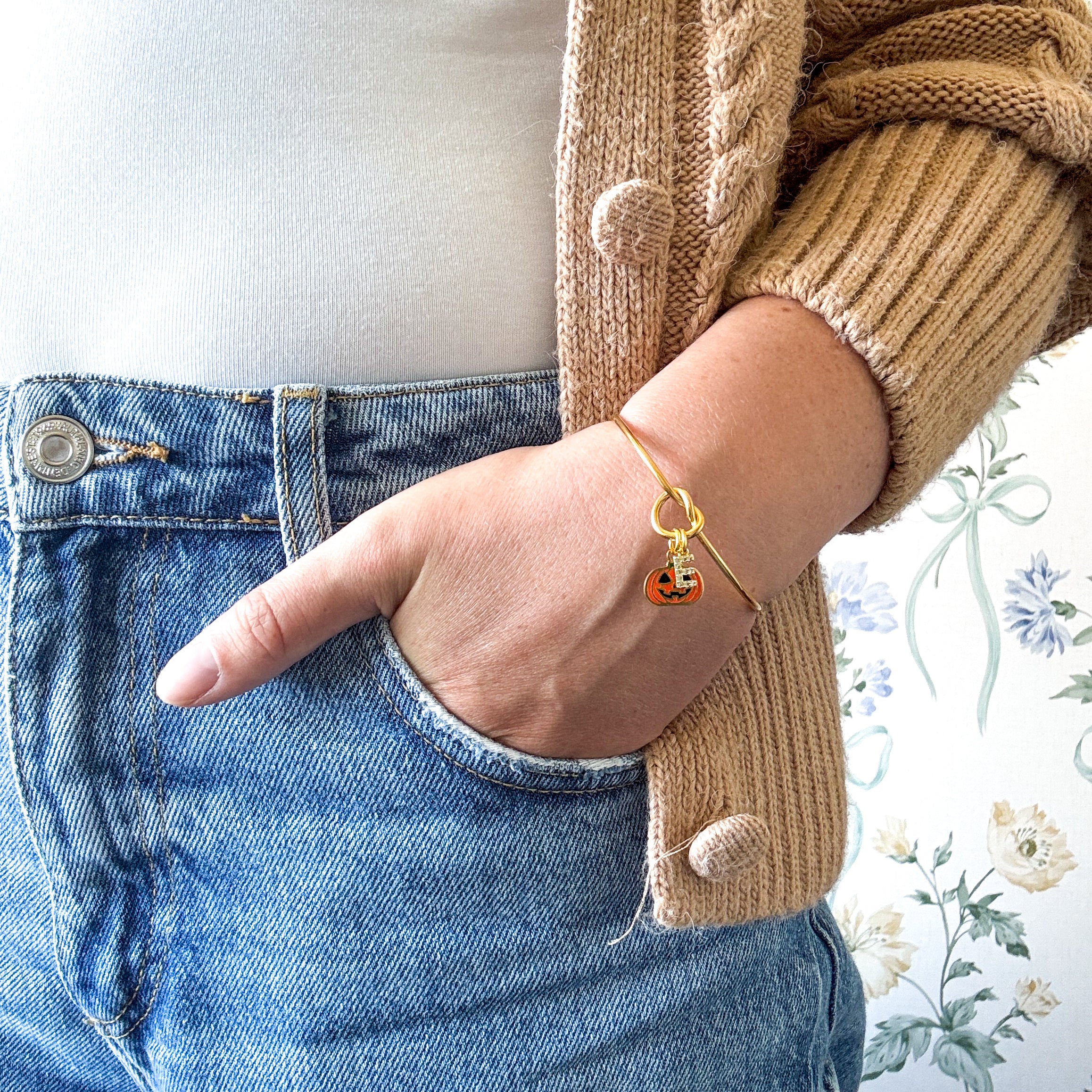 Pumpkin Halloween Bangle – Personalised Jack O’ Lantern Bracelet