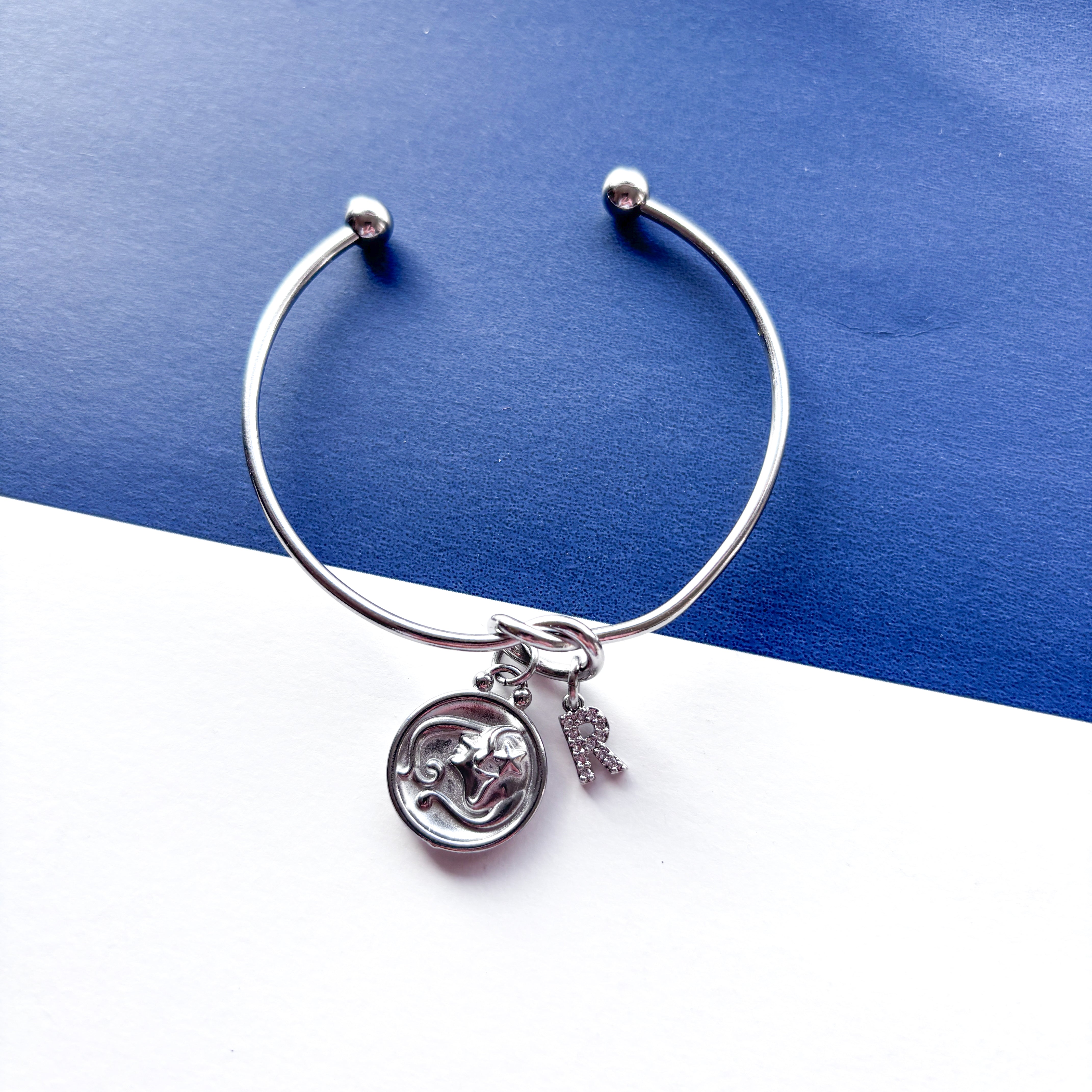 Personalised Zodiac Knot Bangle – Initial Charm Astrology Bracelet