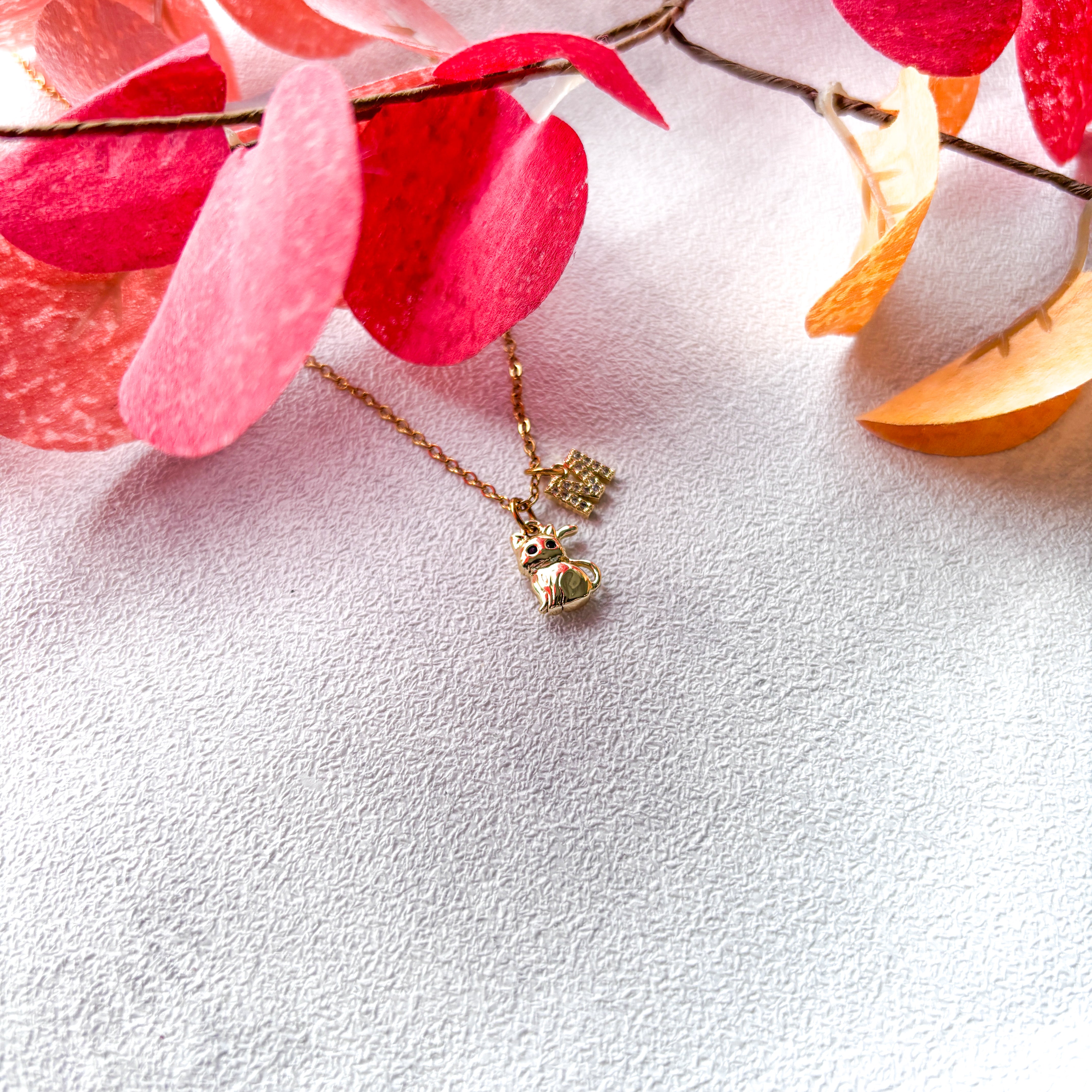 Personalised Cat Necklace – Gold Cat with Black Enamel Eyes