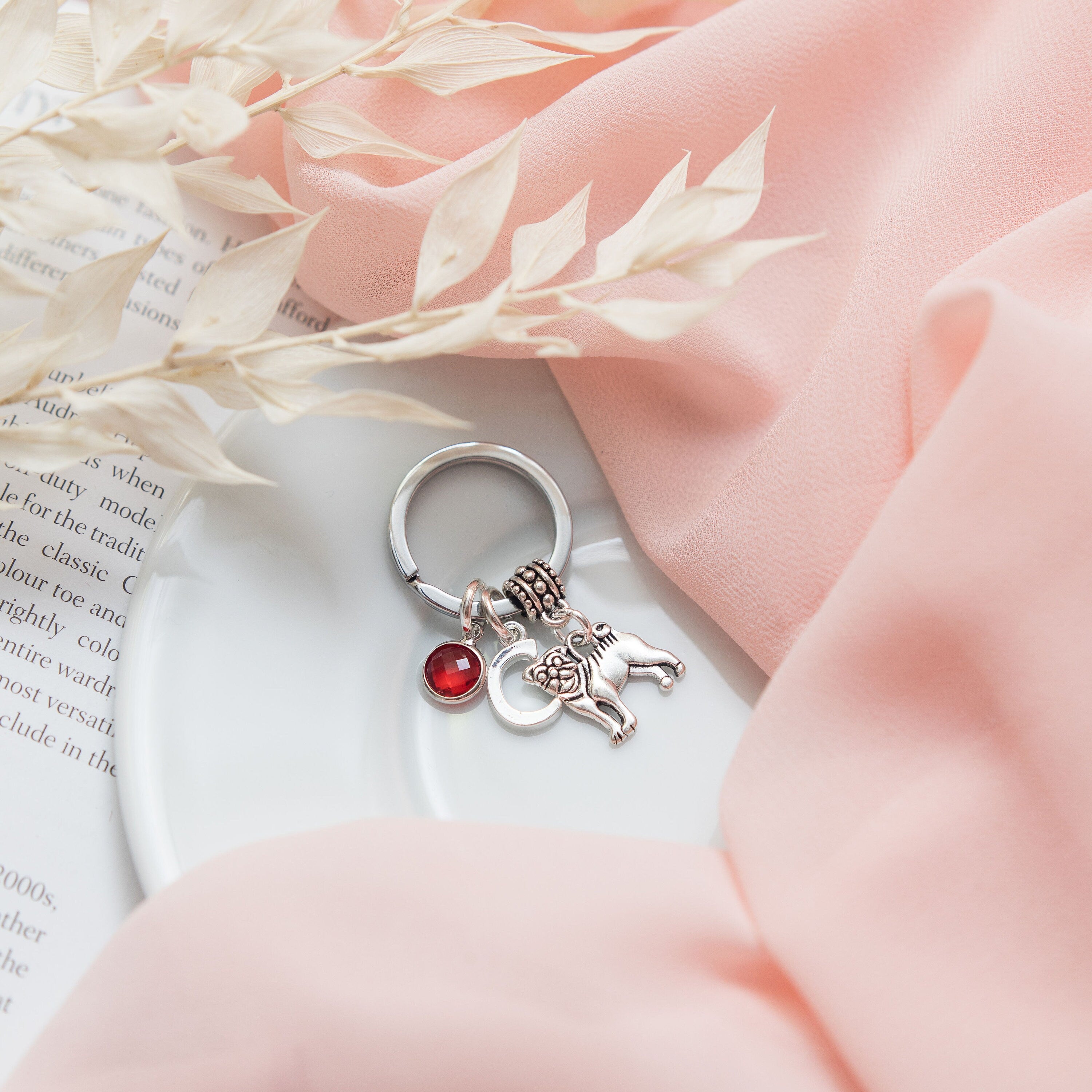 Pug keyring, dog lovers keychain, personalised gifts, pug owner gift, dog walker thank you, new puppy bag charm, pet loss memorial keepsake