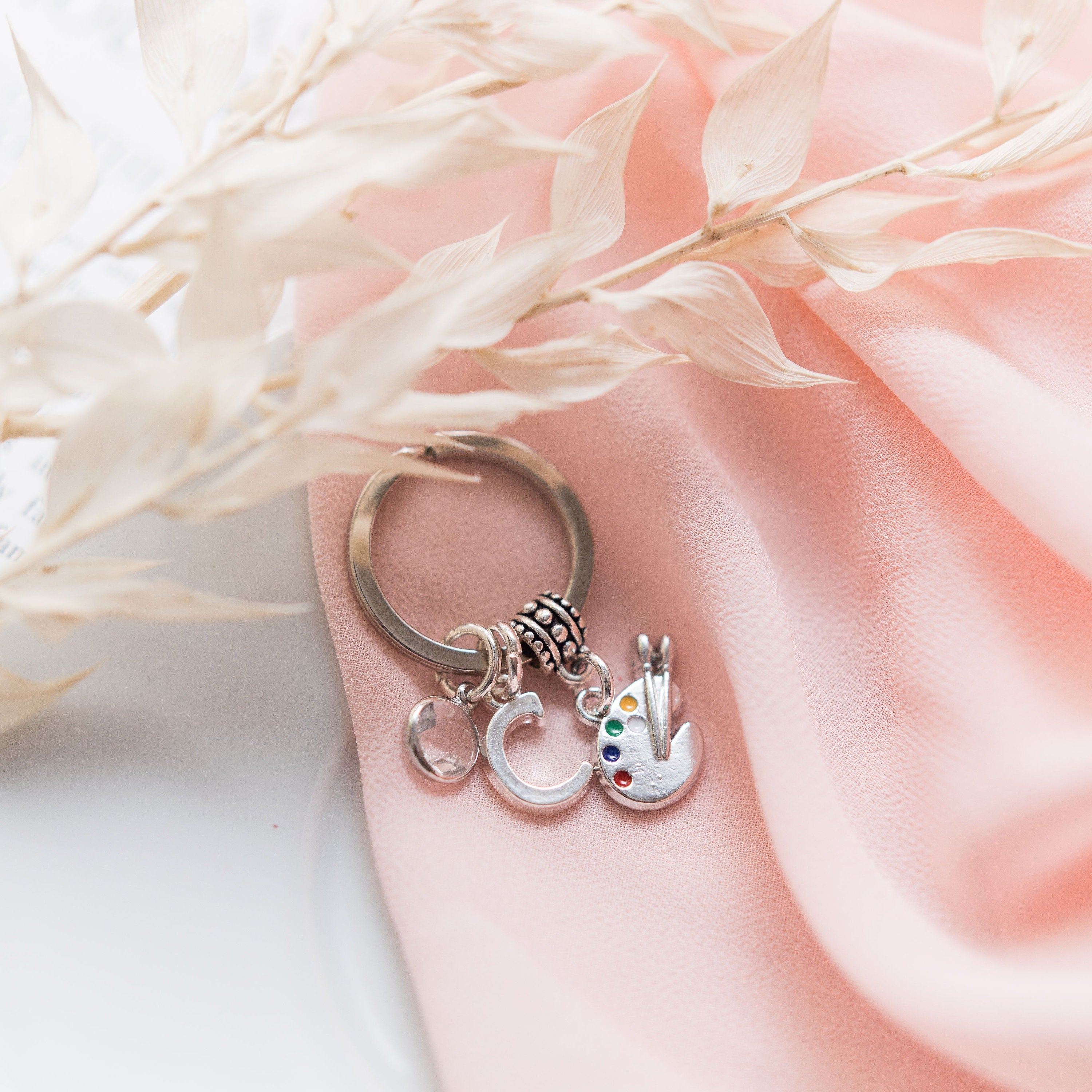 Artist palette keyring, personalised gifts, birthstone initial, art paint brush