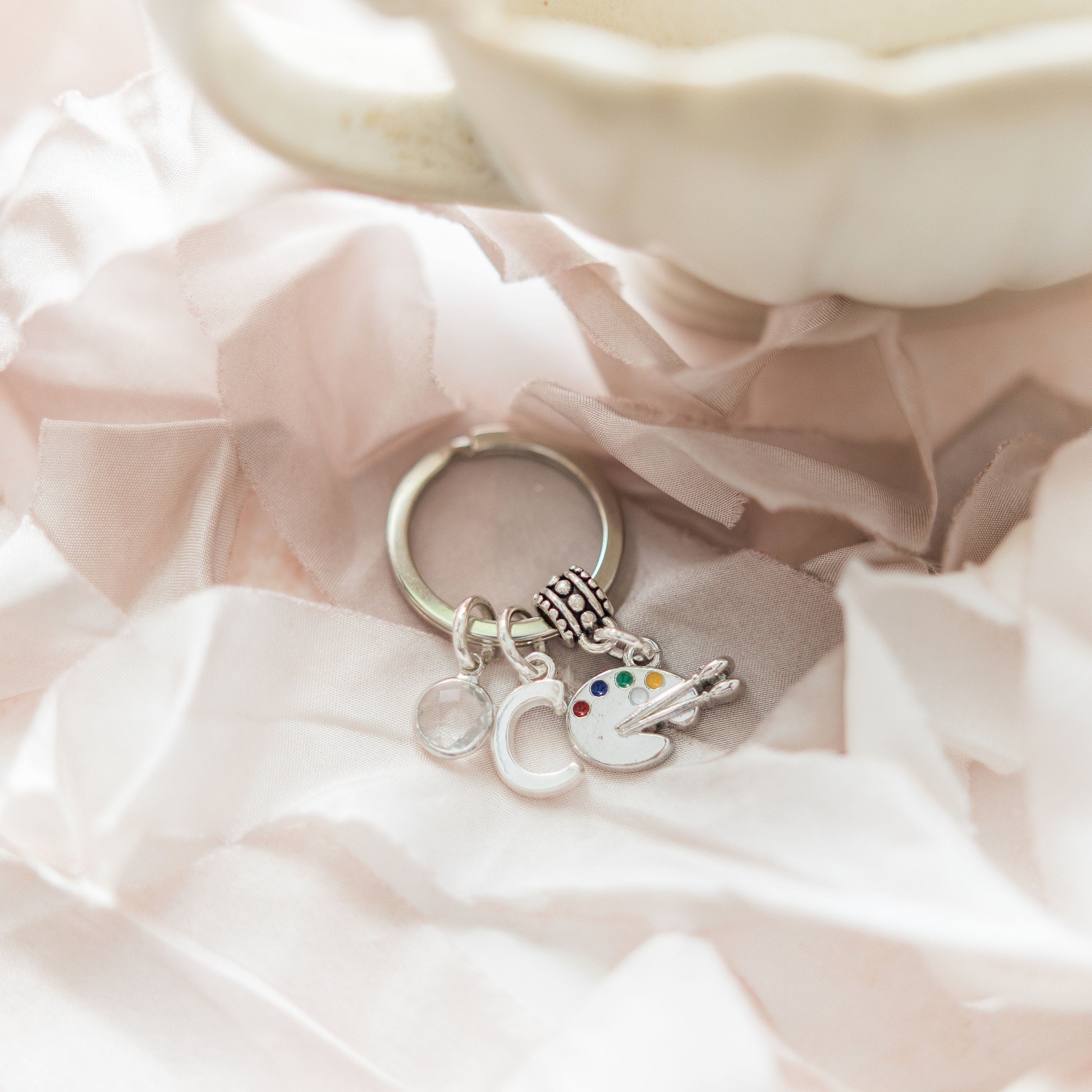 Artist palette keyring, personalised gifts, birthstone initial, art paint brush