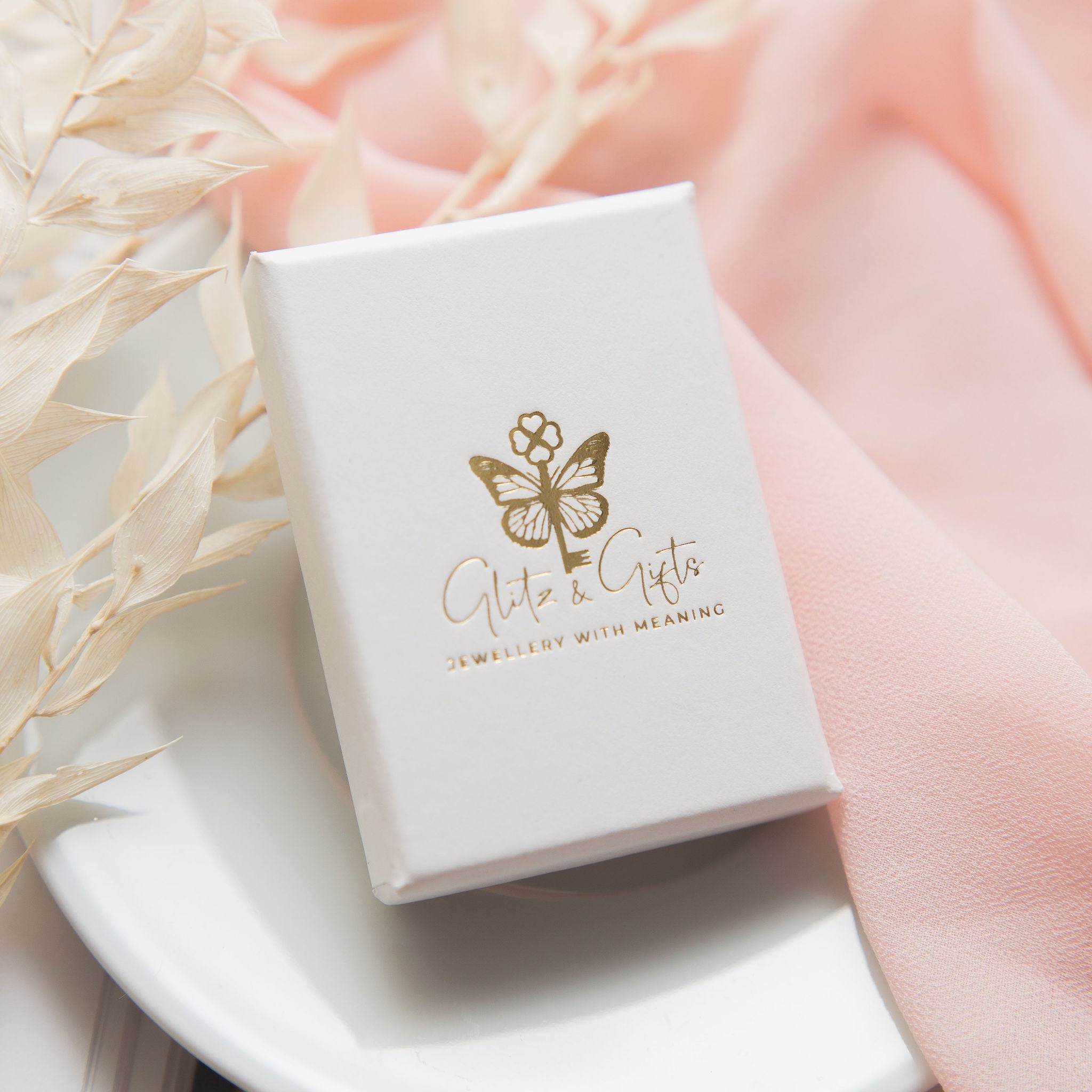 Shell bracelet, personalised gifts, pearl jewellery, birthstone initial charm, beach lover, friendship bracelet, sea ocean gift