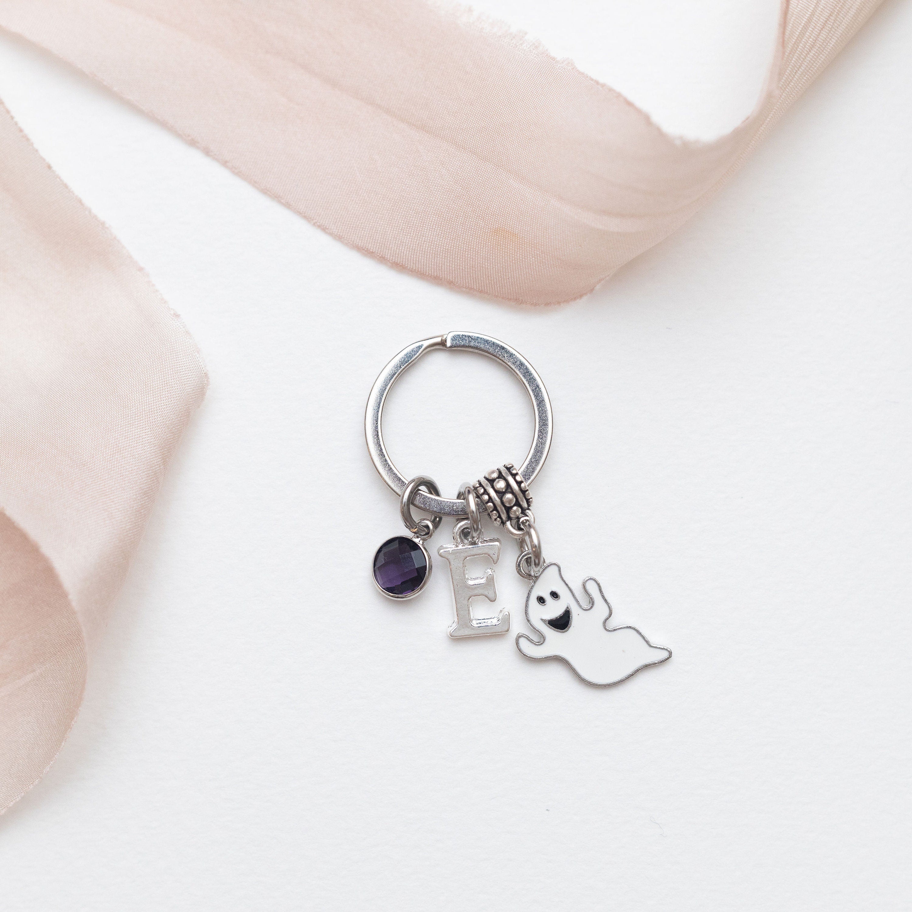 Ghost keyring, personalised gifts, Halloween 2025, ghost hunter keychain, spooky season, October birthday, ghoul bag charm