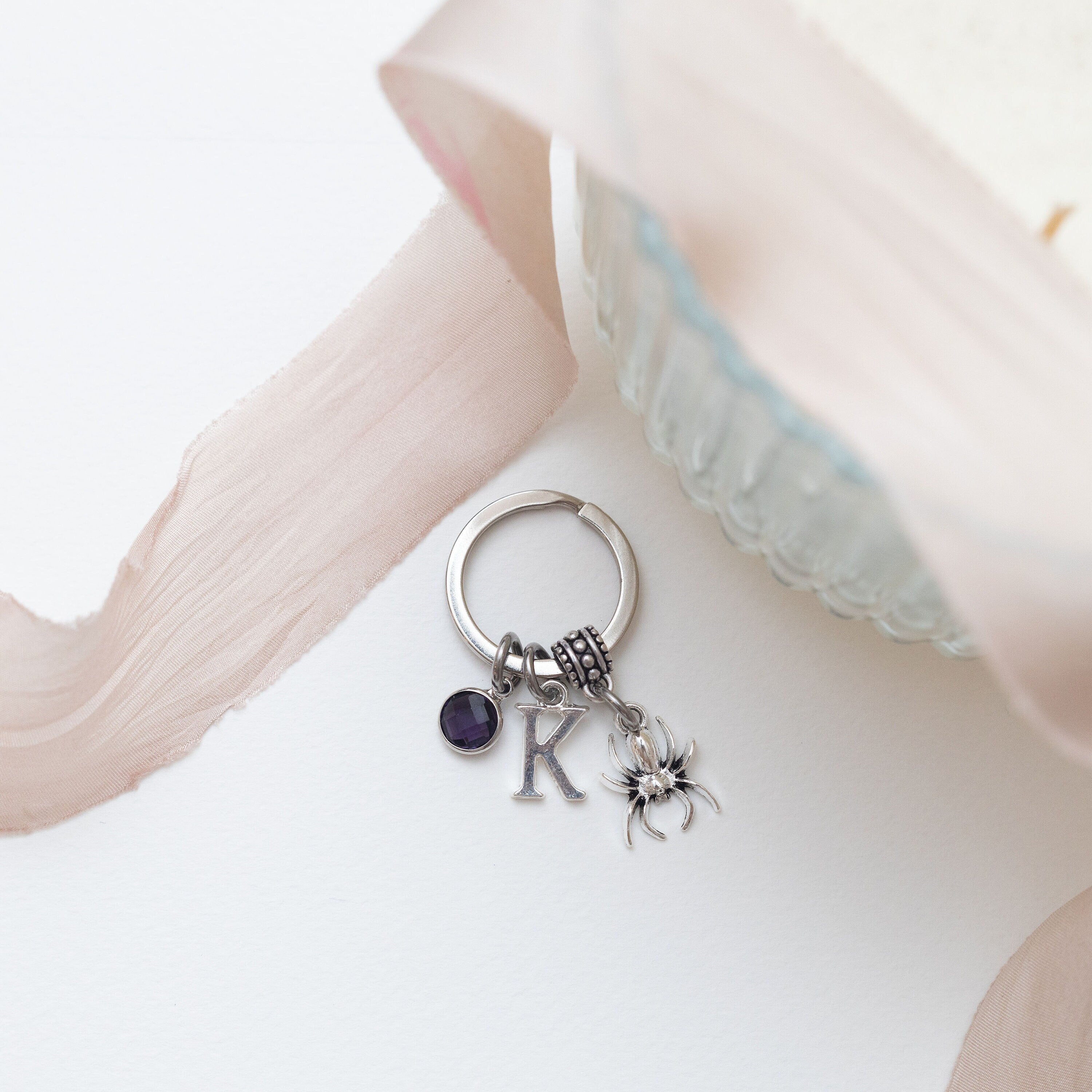 Spider keyring, personalised gifts, Halloween 2025, tarantula gift, arachnid accessory, spooky season, insect bag charm