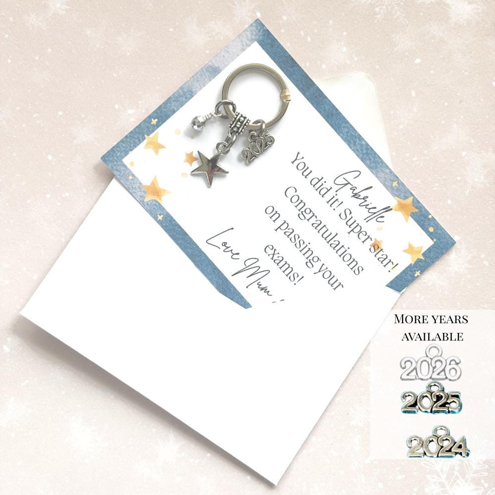Well done keyring, star keyring, personalised gifts, end of school year, class of 2025, GCSE results, exam results congratulations, A level