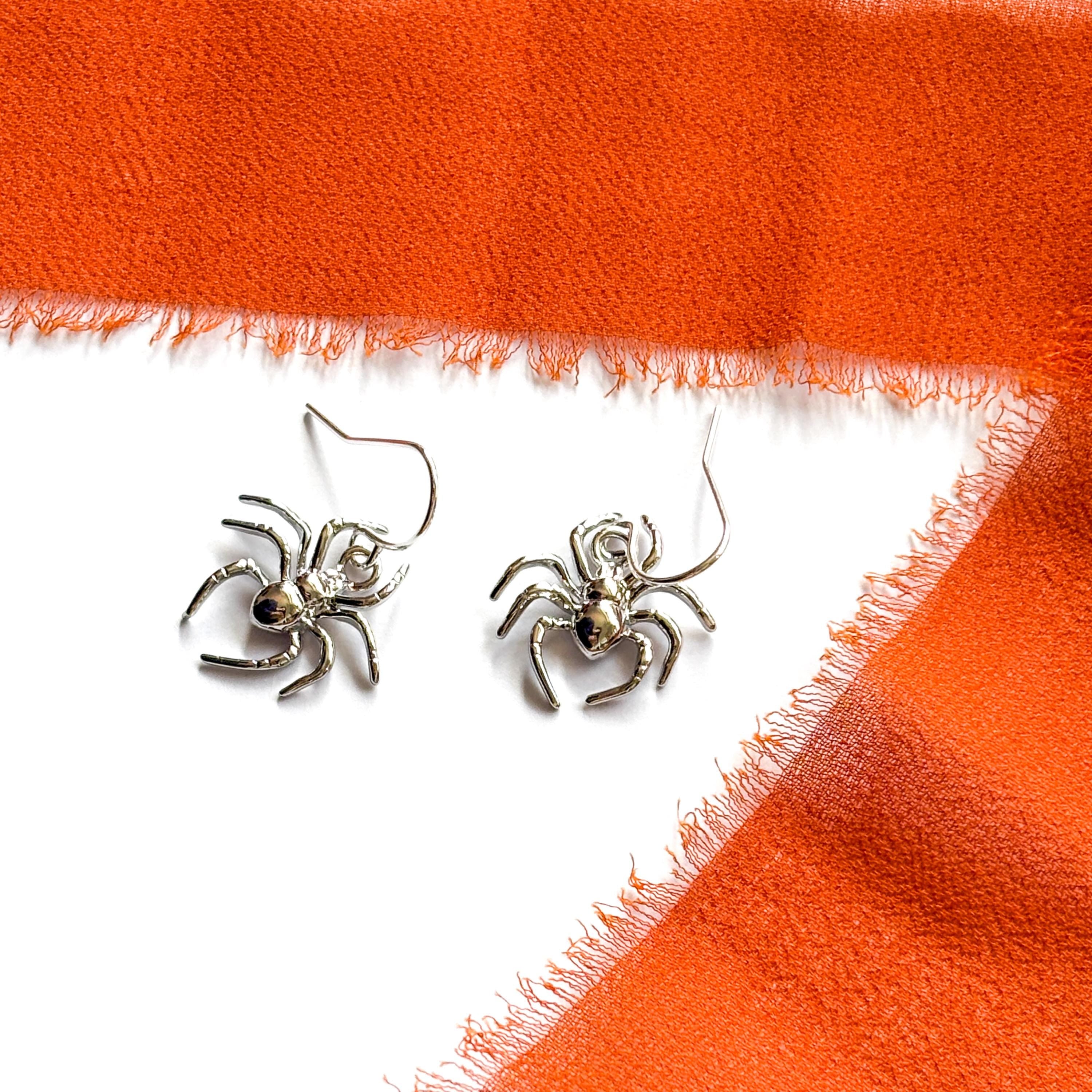 Spider Earrings, Gothic Halloween Jewellery, Spooky Earrings, Creepy Cute Gift for Her