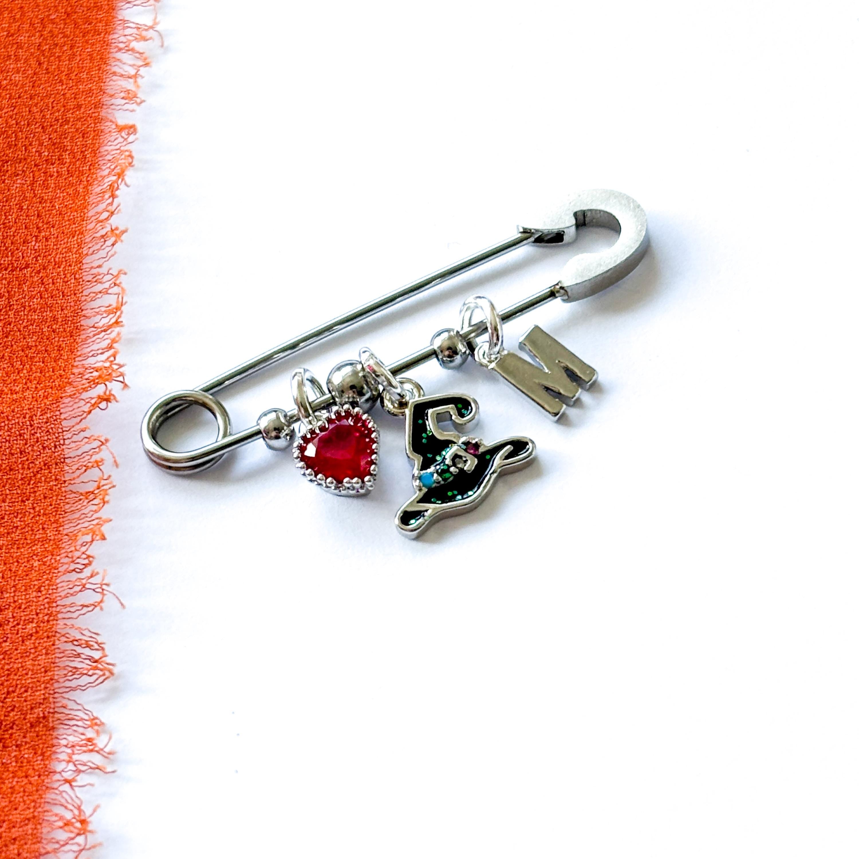 Halloween Witch Hat Brooch, Spooky Costume Accessory, Gothic Pin, Witchy Gift, Halloween Jewellery