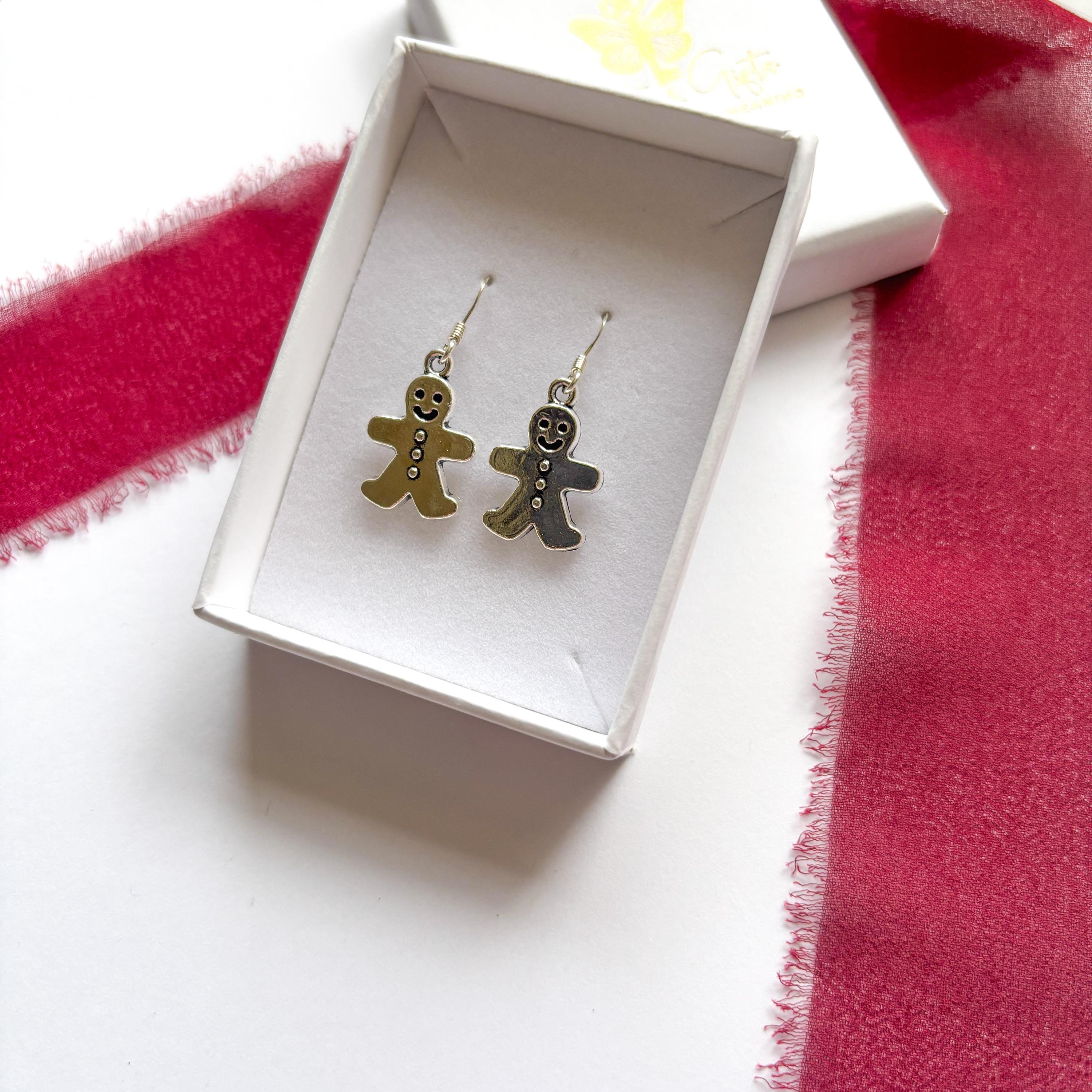Gingerbread Man Charm Earrings – Cute Christmas Jewellery Gift for Her, Festive Dangle Earrings, Holiday Accessory